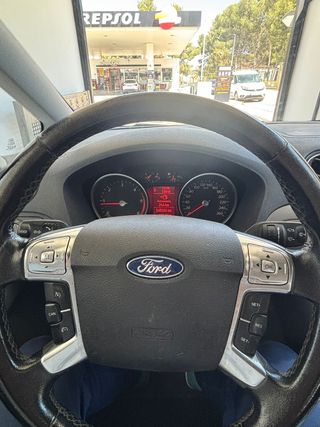 Ford S-MAX 2012