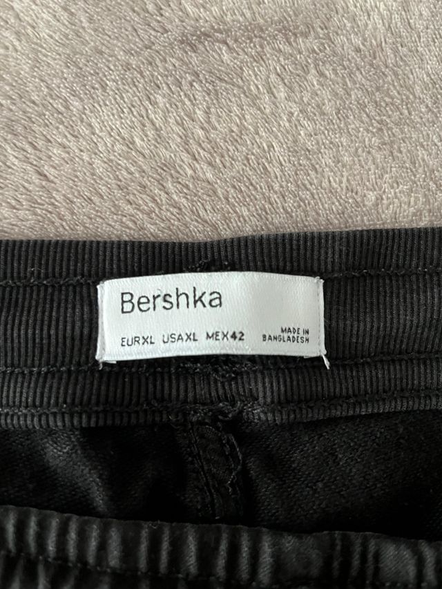 Pantalón Jogger Bershka Negro