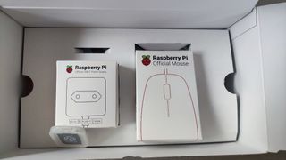 Raspberry Pi 400 Kit 2GB RAM 
