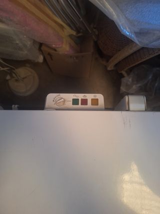 Congelador blanco con cesta marca saivod