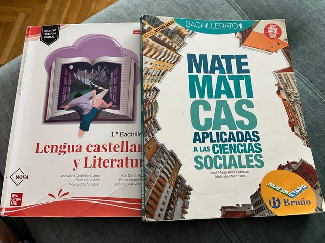 Vendo libros de primero de Bachillerato 