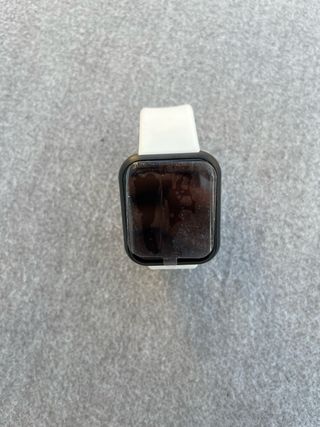Reloj inteligente blanco