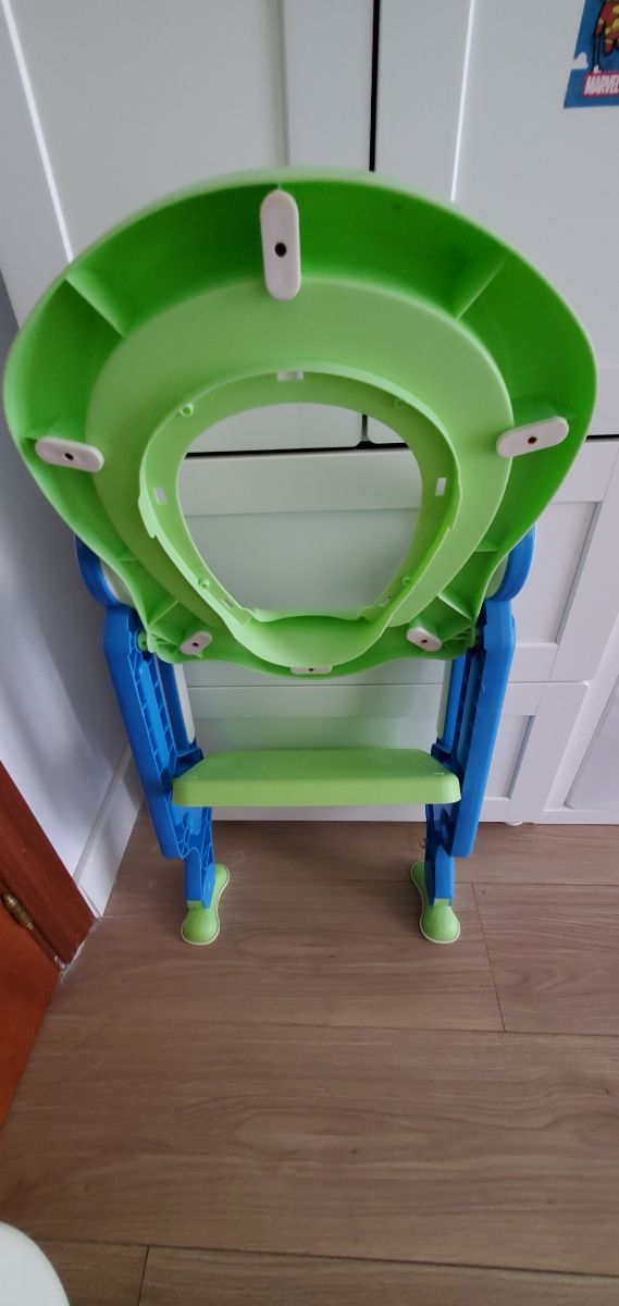 Adaptador WC infantil con escalón