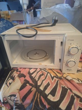Microondas Orbegozo Blanco
