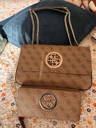 Conjunto Guess Bolso y Cartera Marrón