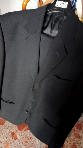 Traje de vestir Pedro Morago negro.