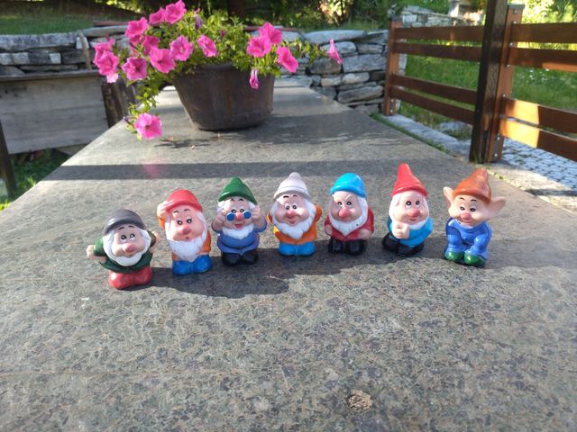 7 Nani Decorativi