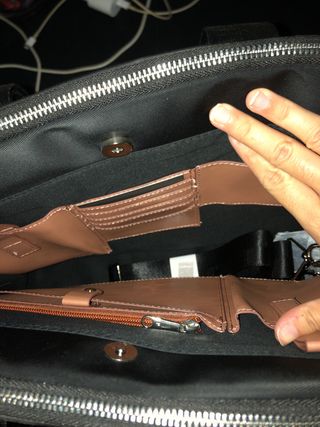 Bolso porta libretas y bolis negro