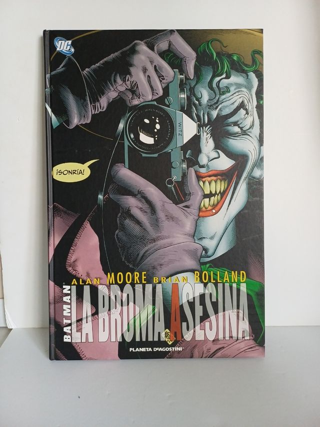 ABSOLUTE BATMAN:BROMA ASESINA (DC Cómics)