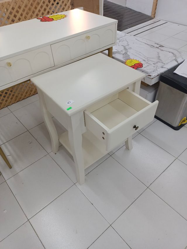 Mesita de noche auxiliar blanca