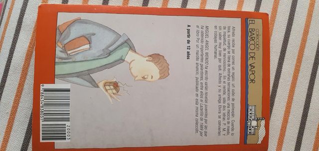 Un Museo Siniestro (Coleccion El Barco de Vapor)