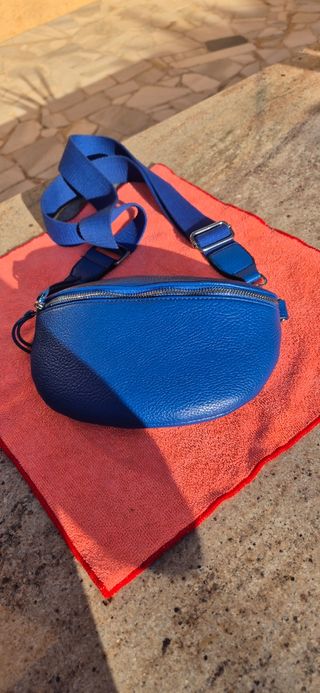 Riñonera azul