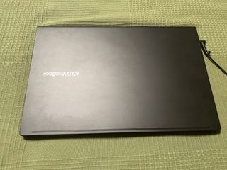 Portátil ASUS i7 12 GB RAM Negro
