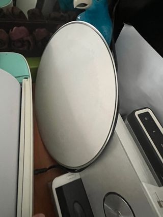 Altavoz Plata y Blanco