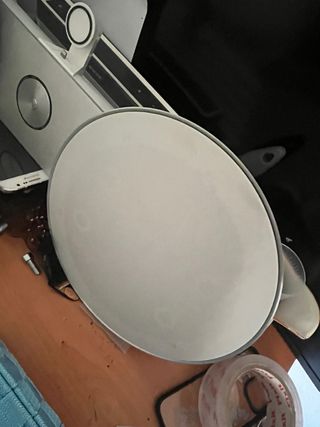 Altavoz Plata y Blanco