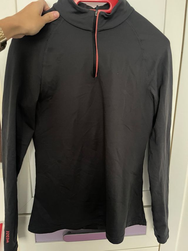 Camiseta térmica Decathlon negra