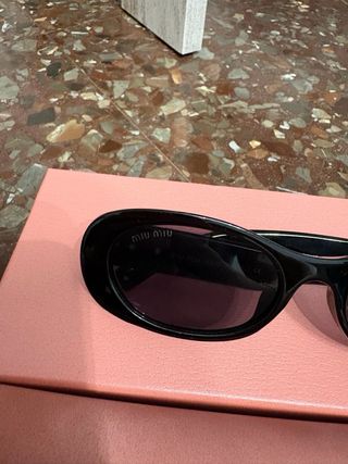 Gafas de sol Miu Miu rosas