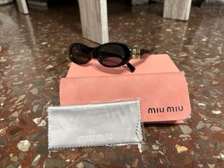 Gafas de sol Miu Miu rosas