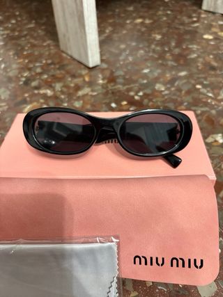 Gafas de sol Miu Miu rosas