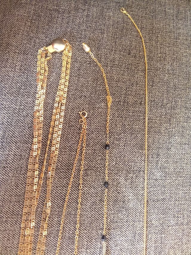 Lote de 4 Cadenas y Pulsera Doradas