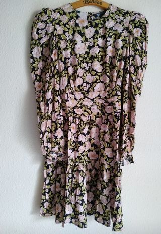 Vestido Zara floral negro y rosa