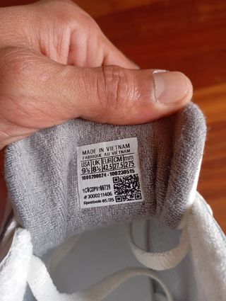 Zapatillas Reebok Blancas y Grises Sin Usar