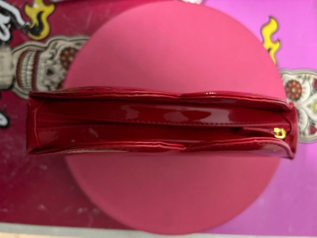 Bolso Moschino labios rojo