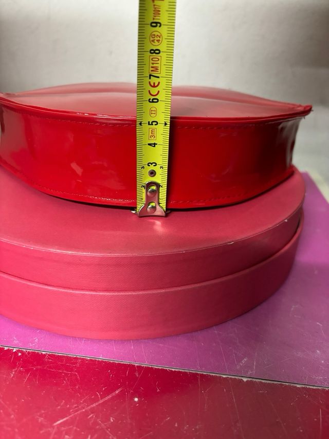 Bolso Moschino labios rojo