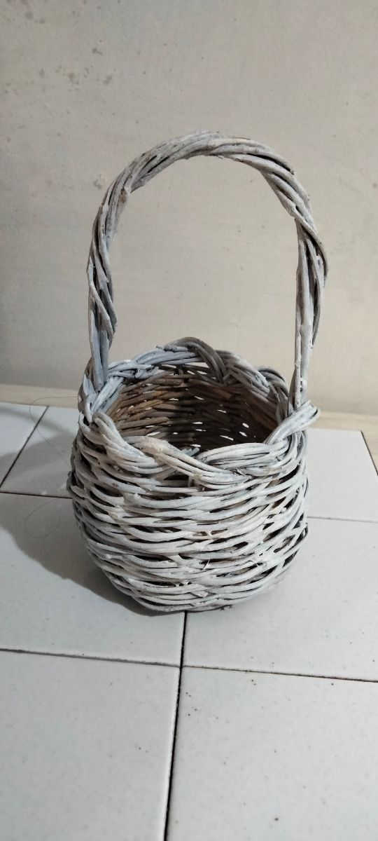 Cestino artigianale in vimini