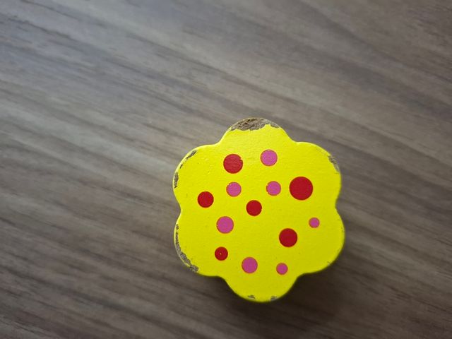 Fattoria in legno con incastri