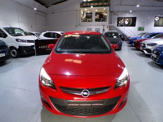Opel Astra Sedan 1.4T 140cv GLP/Gasolina 2015