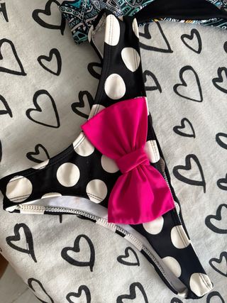 Braguita bikini lunares lazo