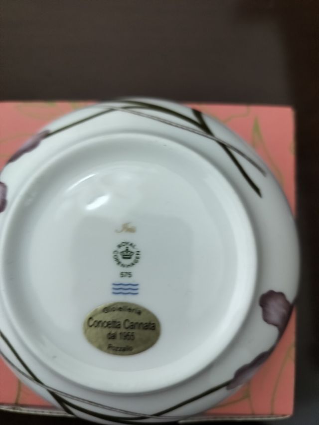 Ciotola porta dolci in porcellana con fiori