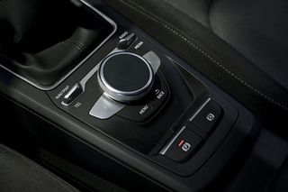 Audi Q2   S line 30 TDI 85kW 116CV 