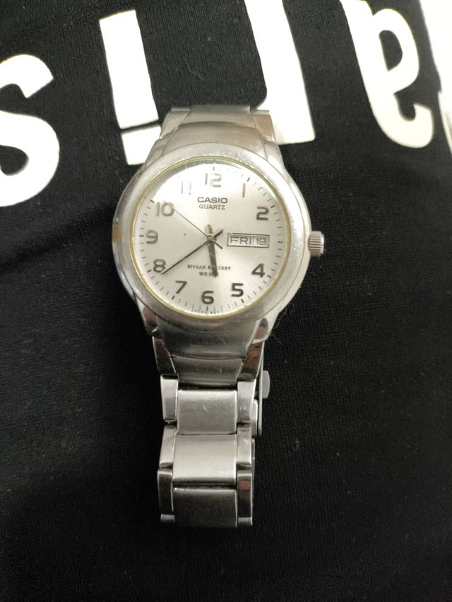 Reloj Casio Quartz Día/Fecha