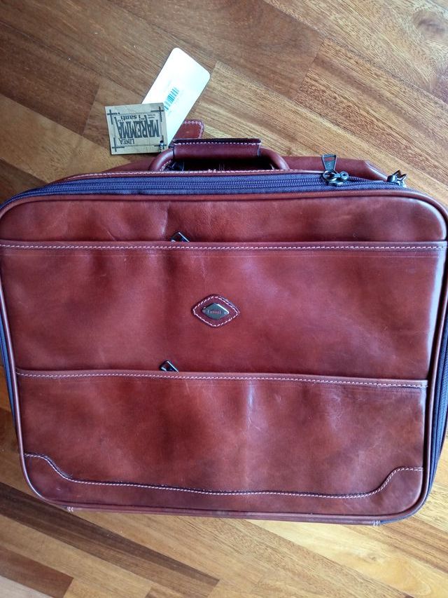 borsa da viaggio con tasca portadocumenti iSanti