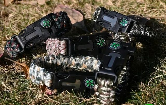 Pulsera supervivencia paracord con brújula
