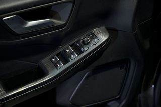 Ford Kuga   STLine 2.5 Duratec FHEV 140kW Auto 