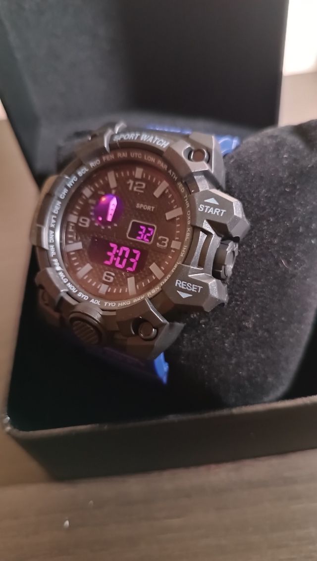 Reloj Deportivo Digital Negro Correa Azul