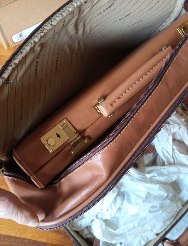 borsa con valigetta rigida portadocumenti iSanti