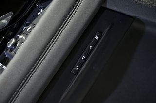 Land-Rover Range Rover Evoque   2.0 D180 RDynamic SE AUTO 4WD MHEV 