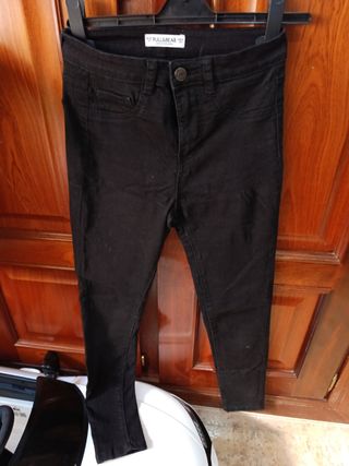 Vaqueros negros Pull&Bear