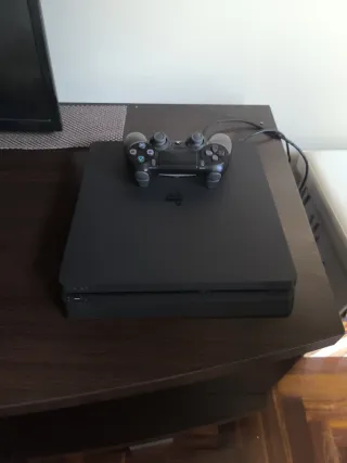 Ps4 Slim 500gb + Mando 