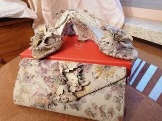 Conjunto Zapatos y Bolso Estampado Floral