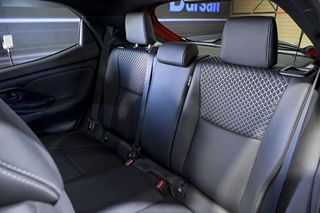 Toyota Yaris   1.5 120H Style P. Premier Edition