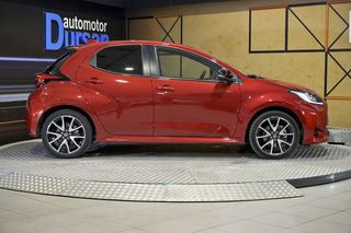 Toyota Yaris   1.5 120H Style P. Premier Edition