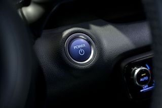 Toyota Yaris   1.5 120H Style P. Premier Edition