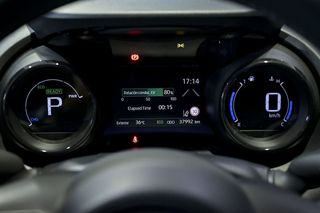 Toyota Yaris   1.5 120H Style P. Premier Edition 