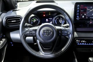 Toyota Yaris   1.5 120H Style P. Premier Edition 