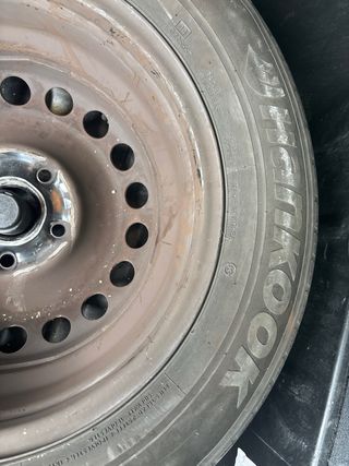 llanta y neumático Hankok 195/65R15